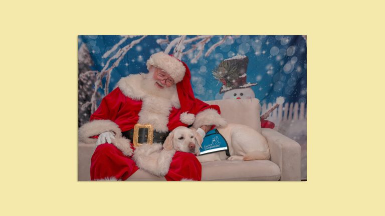 Free Pet Photos with Santa at PetSmart (12/14 – 12/15). Reserve Your Spot Now.