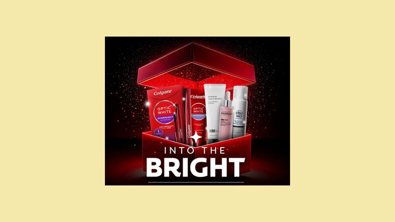 300 People Will Each Win A $310 Beauty Box In The Colgate Optic Obsessed | Into The Bright Holiday Sweepstakes