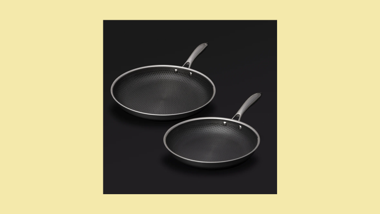 Winner Will Receive 2 HexClad Pans ($459 Value) – Giveaway by HexClad & Swagger Mag