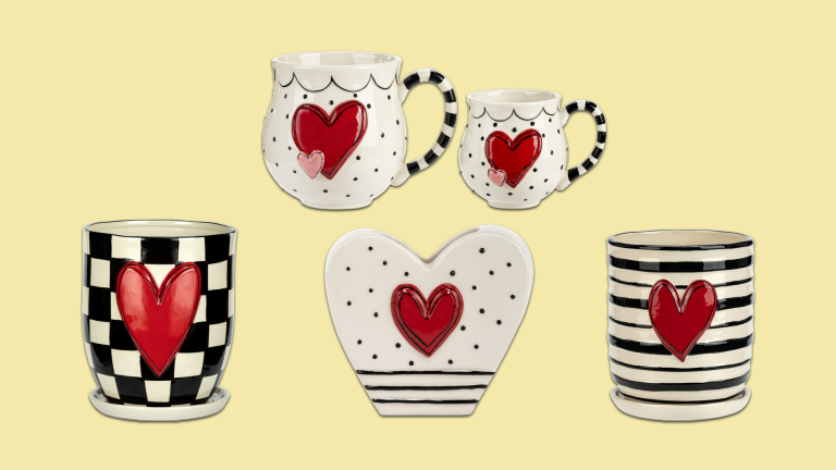 Winner Will Receive a Valentine’s Day Gift Set (Mugs, Planters, Vase) – Giveaway by DEMDACO